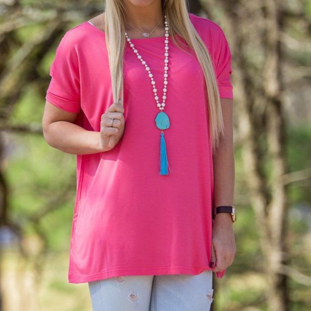 SHORT SLEEVE PIKO TOP (hot pink)